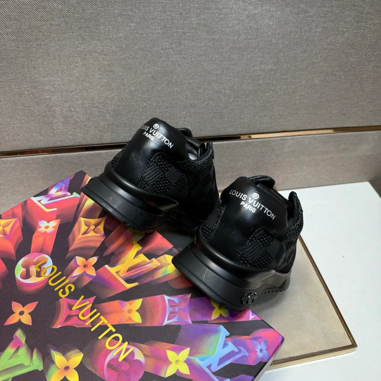 ⬛️Men's shoes 💰p540 [LV～] Men's casual shoes 2025z cabinet sales simultaneously 🔶Size: 38-44 #️⃣ 🔷4 colors🔜The upper is made of multi-material splicing➕Mesh lining, comfortable and breathable, sole: original comfortable and wear-resistant outsole, ⚠️real thing📱photographed🎬real thing is better📢📢📢